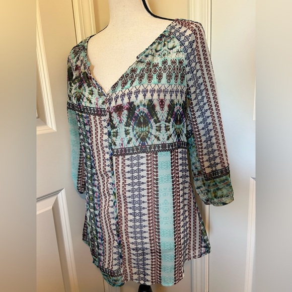 Beautiful boho colorful pattern sheer blouse - Picture 2 of 5